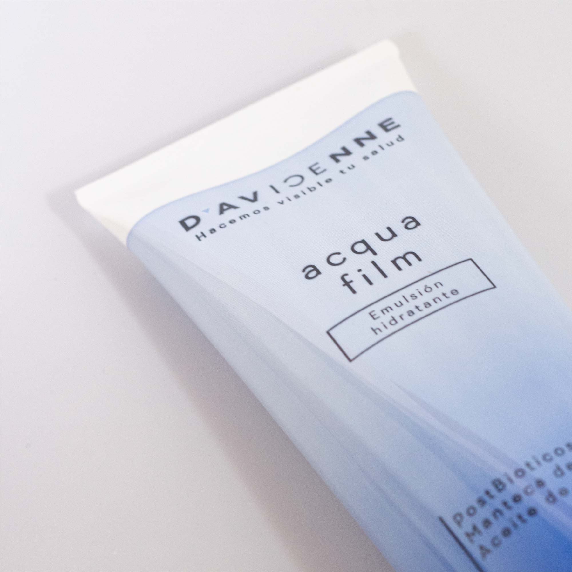 Acqua Film Emulsión Hidratante X 230 Gr Davicenne